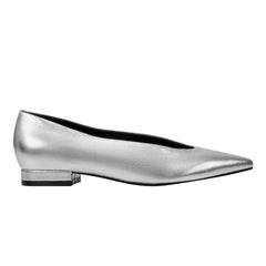 Gunner Pointed Toe Flat - Silver
