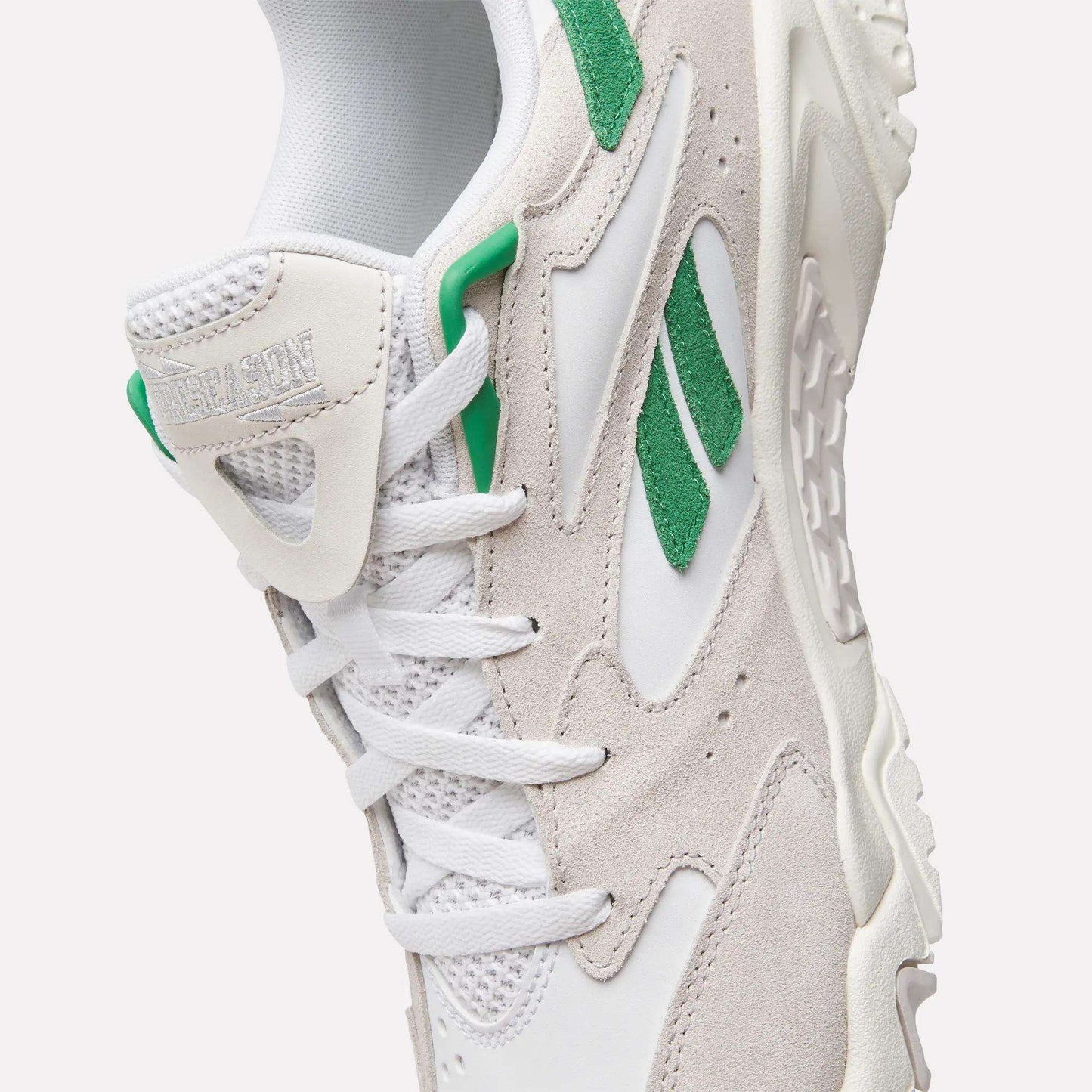 Reebok Women Preseason 94 Low Retro Basketball Shoes