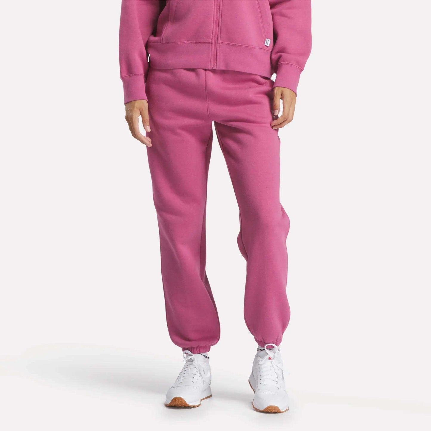 Reebok Women Medium Vector Sweatpants