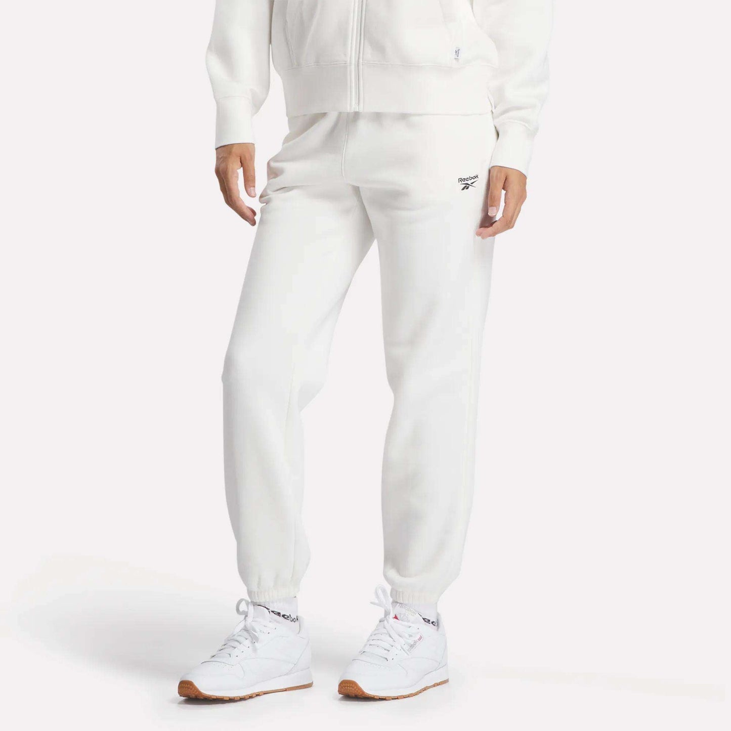 Reebok Women Medium Vector Sweatpants