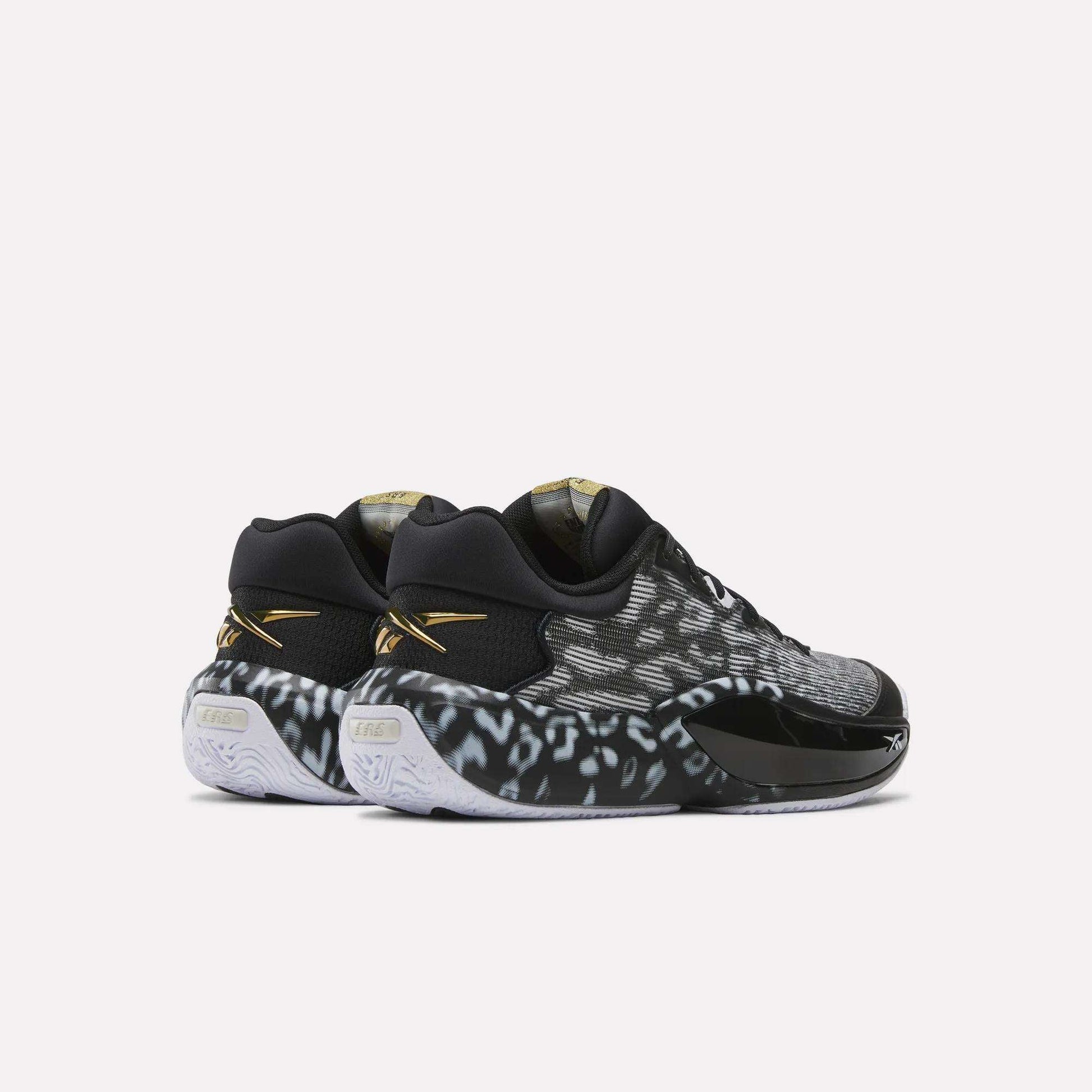 Reebok Sport Engine A 26 Basketball Shoes
