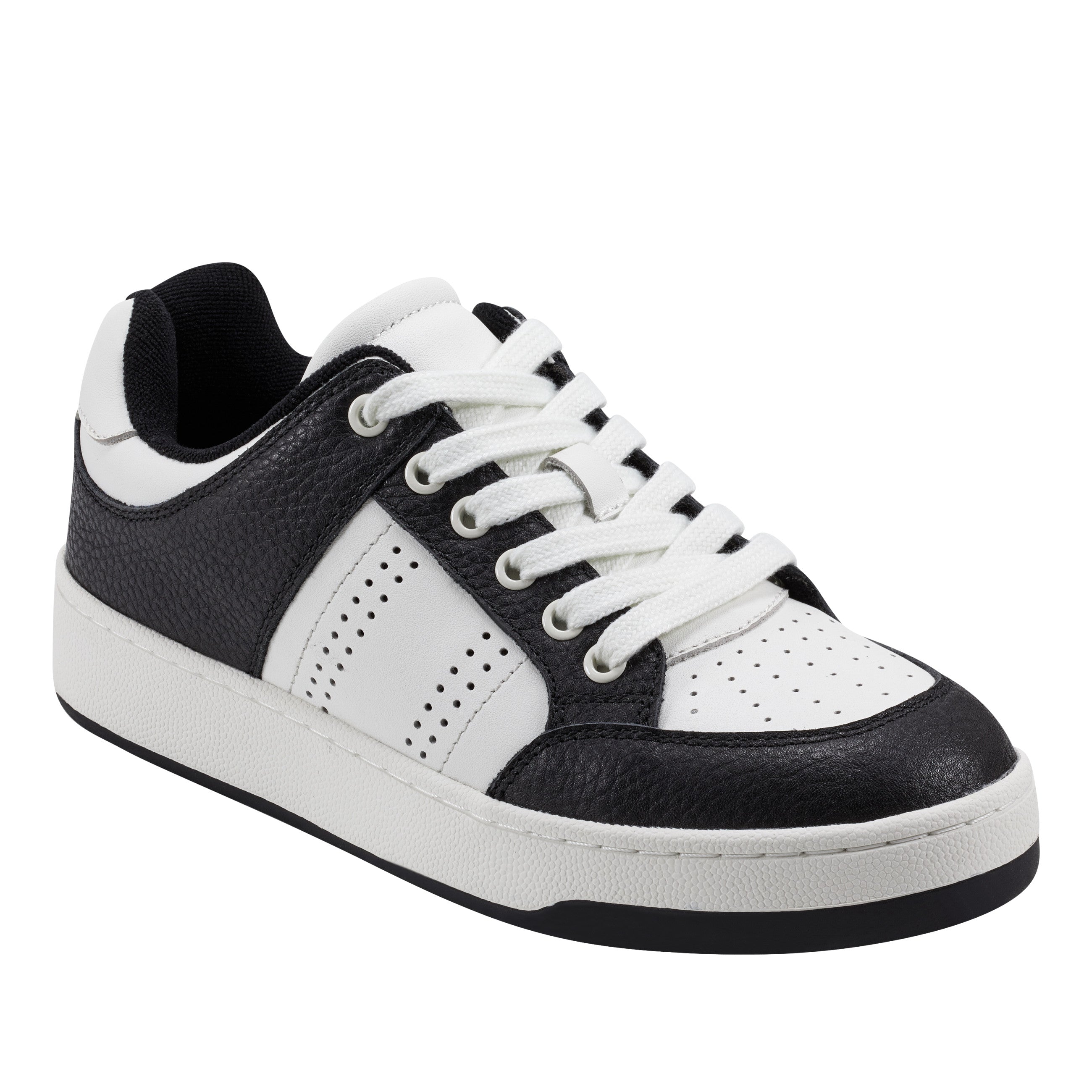 Flynnt Laceup Sneaker - White/Black